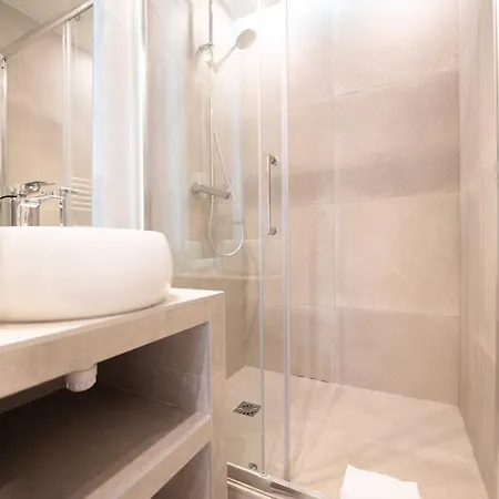 Διαμέρισμα Elegant - 2br - 6p - Notre Dame Cathedral