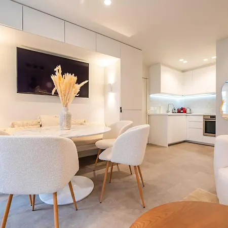 Apartment Elegant - 2br-6p - Notre Dame Cathedral *